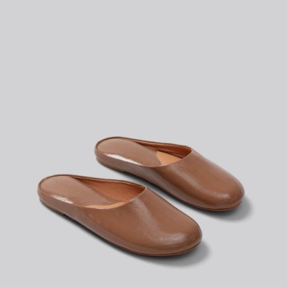 RACHEL COMEY BULLY SLIDES PATENT CARAMEL SIZE 7